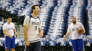 Tony Romo's Jumper Is Wet